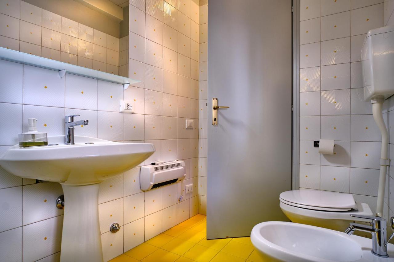 La Zulina Apartment เวโรนา ภายนอก รูปภาพ